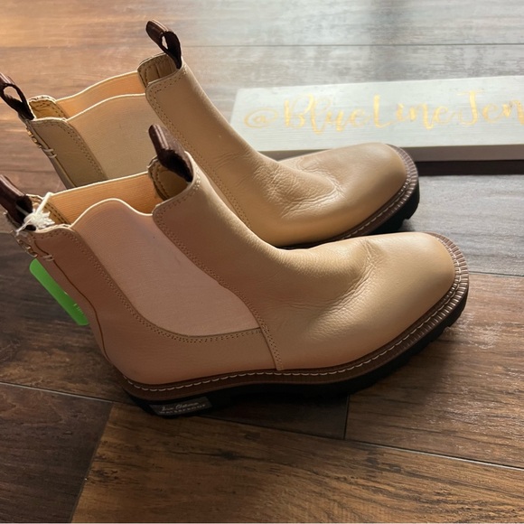 Sam Edelman Laguna Lug Sole Boots NWT - Picture 4 of 9